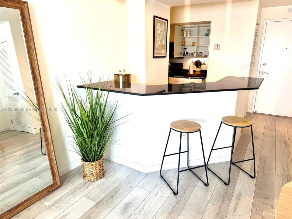 6917 Collins Ave 1026, Miami Beach, Floride 33141, États-Unis