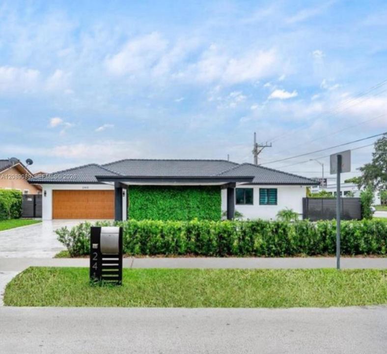 2410 SW 99th Ave, Miami, Floride 33165, États-Unis