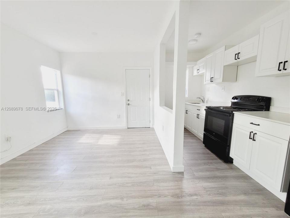 1922 NW 1st St 3, Miami, Floride 33125, États-Unis