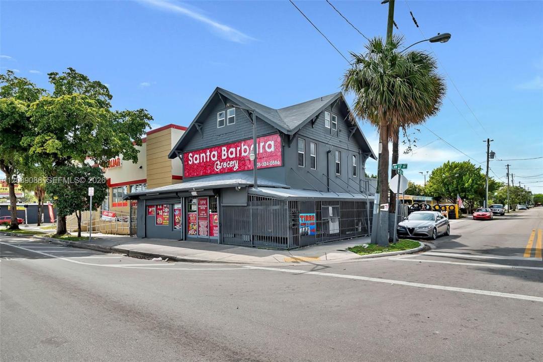 1818 NW 17th Ave, Miami, Florida 33125, USA