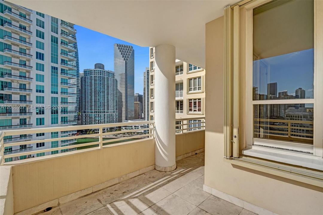 888 Brickell Key Dr 1901, Miami, Florida 33131, USA