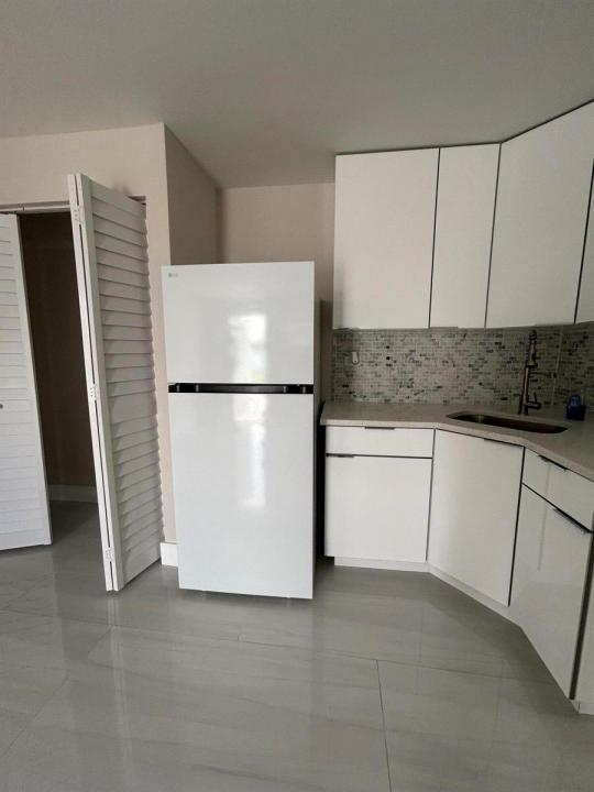 2329 WEST Drive, פלורידה 33409, ארצות הברית של אמריקה
