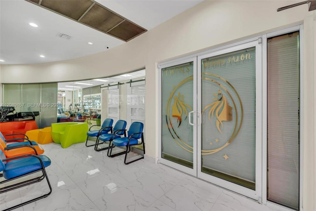 6220 sw 8st, Miami, Floride 33144, États-Unis