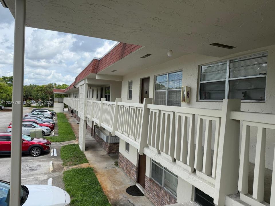 4169 SW 67 AVE 208, Davie, Flórida 33314, Estados Unidos