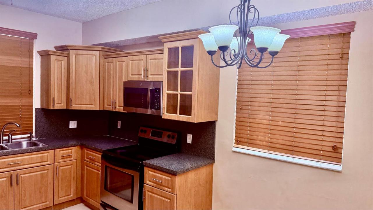 6952 SW 39TH Street C106, Davie, Floride 33314, États-Unis