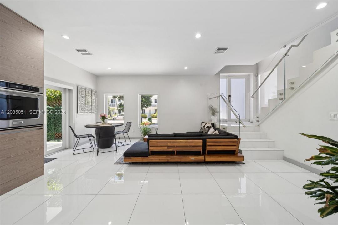 2615 NE 213th St, Miami, Floride 33180, États-Unis
