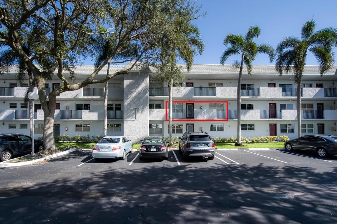 8305 NW 61ST Street C211, Tamarac, Floride 33321, États-Unis