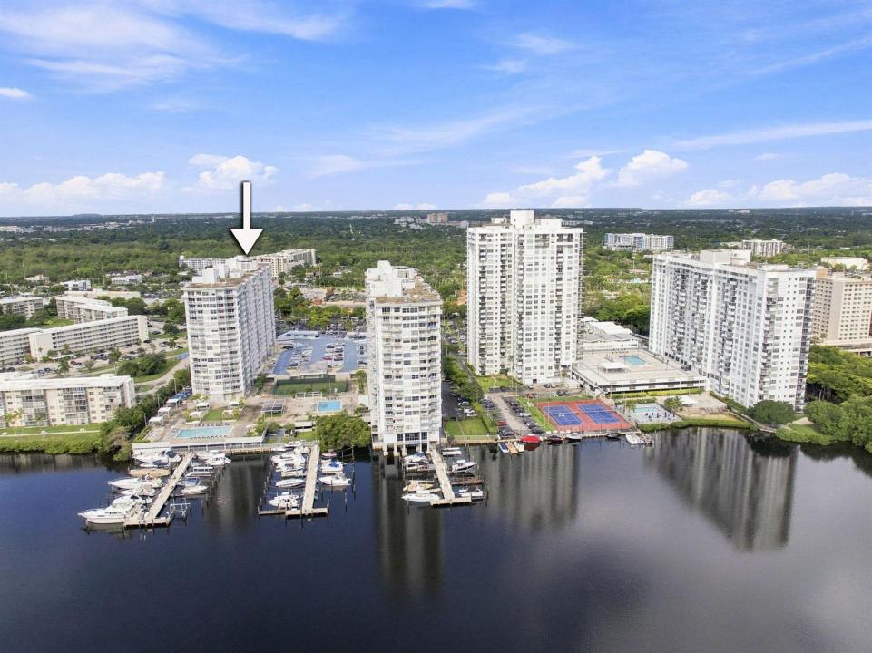 18021 Biscayne Boulevard 901, Aventura, Floride 33160, États-Unis