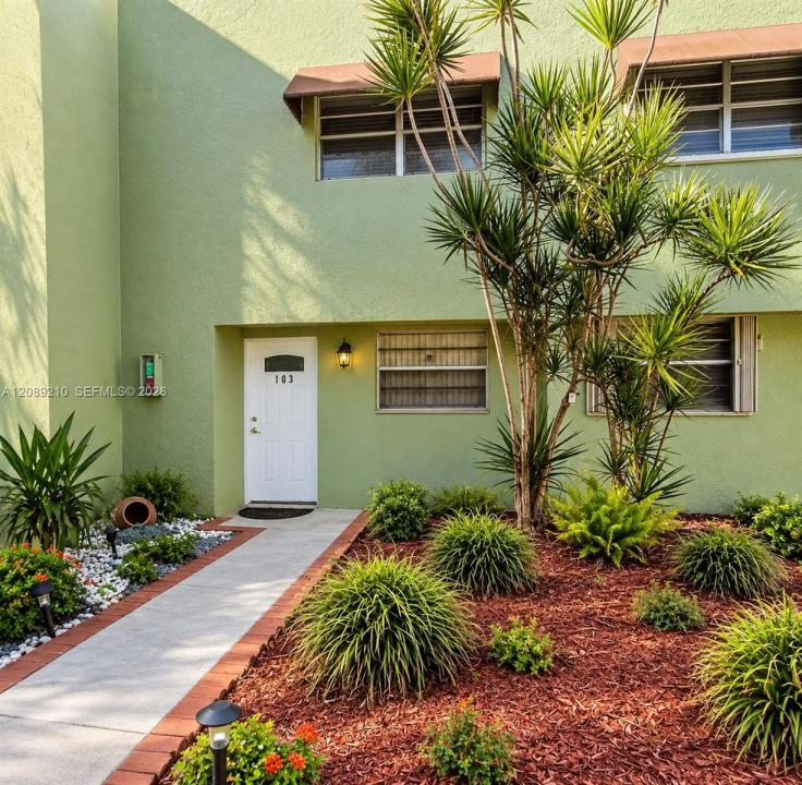 11061 NW 7th St 103-12, Miami, Florida 33172, Amerika Birleşik Devletleri
