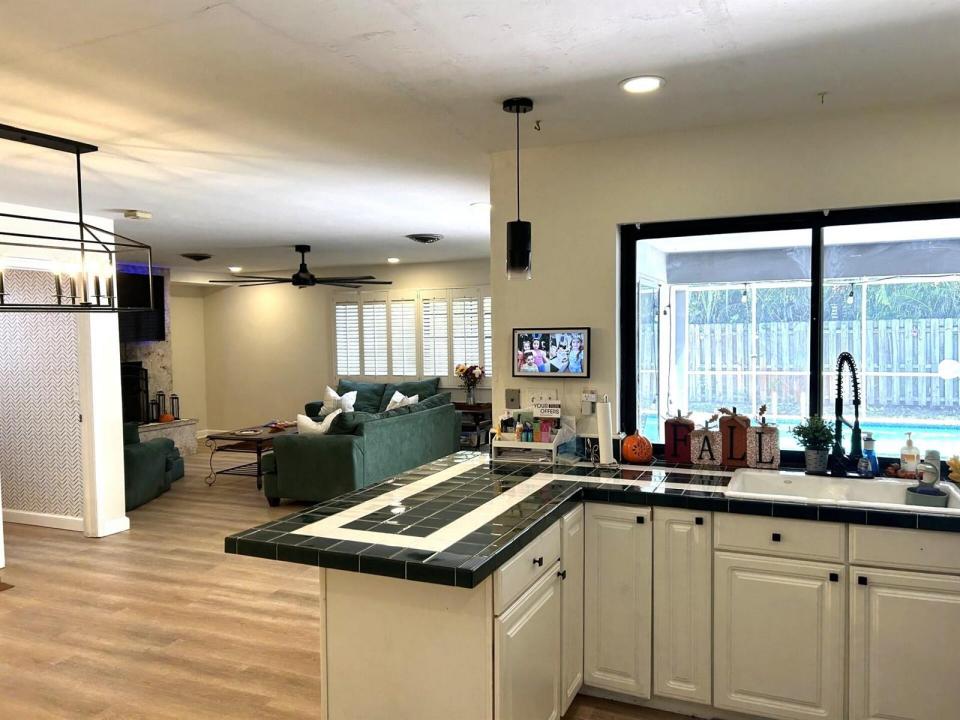 560 S LAKE DASHA Drive, Plantation, Floride 33324, États-Unis
