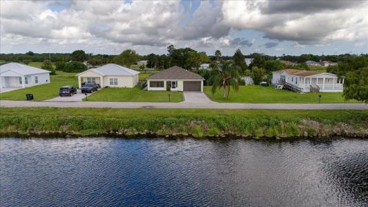 908 RIVERSIDE SW Drive, Moore Haven, Floride 33471, États-Unis