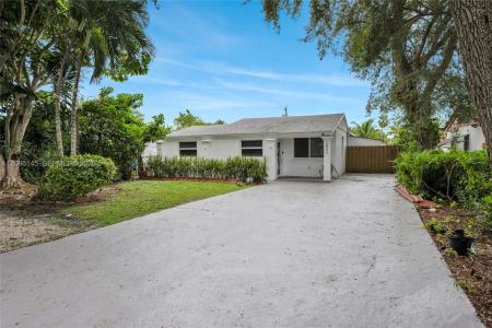 2041 NE 182nd St, North Miami Beach, Floride 33162, États-Unis