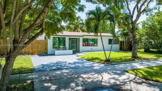 3360 NE 12th Ter, Pompano Beach, Florida 33064, USA
