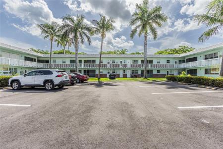 1401 N 12th Ct 3B, Hollywood, Florida 33019, USA