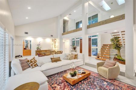 2360 Tigertail Ave, Miami, Florida 33133, Estados Unidos
