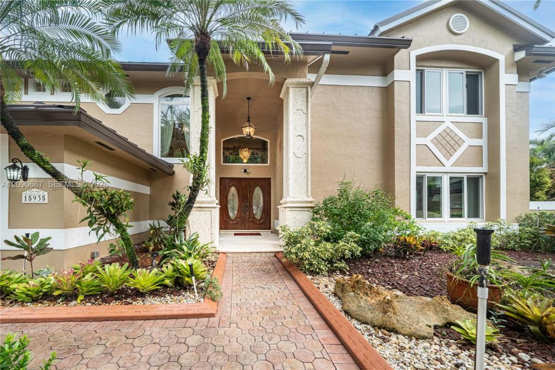 15935 NW 82nd Ct, Miami Lakes, Floryda 33016, USA