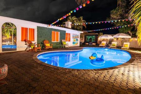 2784 NE 30th St 1, Lighthouse Point, Florida 33064, Estados Unidos