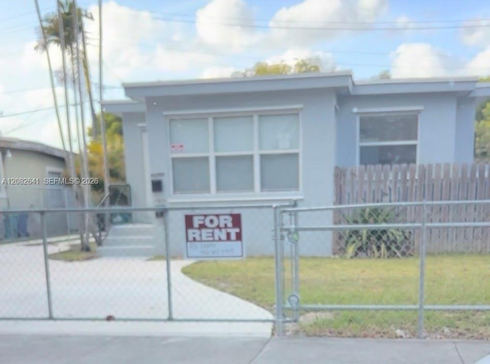 10783 SW 6th St, Sweetwater, Floride 33174, États-Unis
