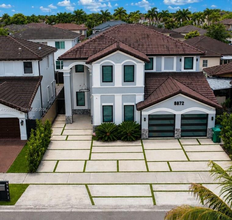 8872 NW 181st St, Hialeah Gardens, Florida 33018, USA