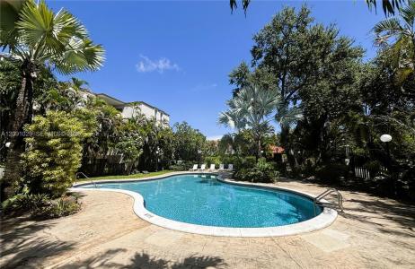 6900 N Kendall Dr A310, Pinecrest, Florida 33156, USA