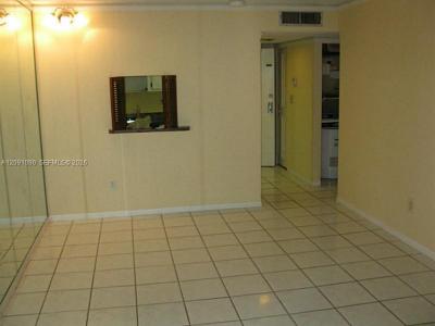14221 N Kendall Dr 310C, Miami, Florida 33186, USA