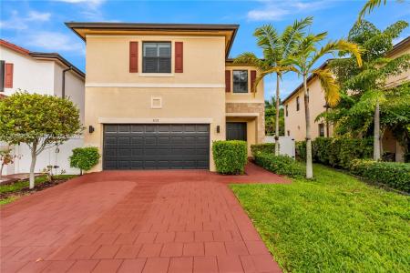 3573 W 106th Ter, Hialeah, Florida 33018, USA