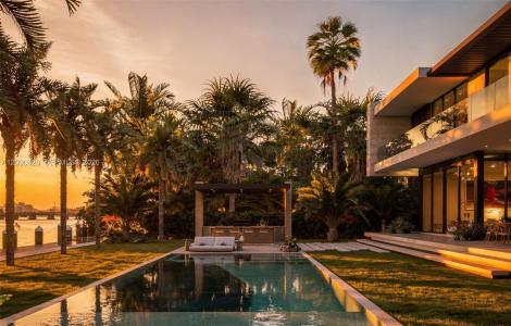 9450 Bay Dr, Surfside, Floride 33154, États-Unis
