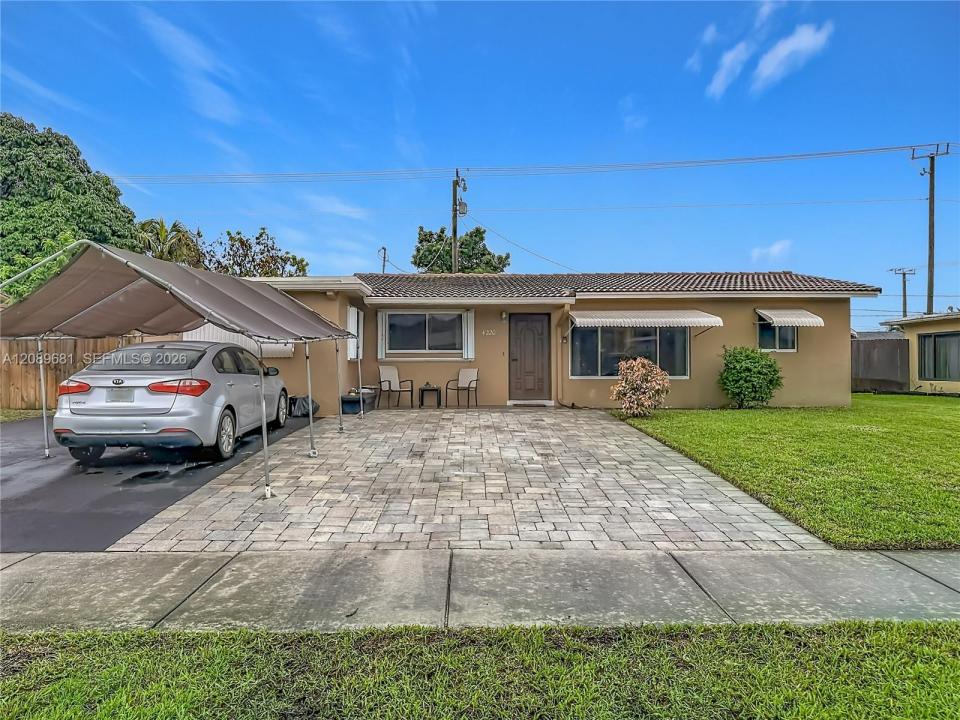 4220 NE 4th Ter, Deerfield Beach, Flórida 33064, Estados Unidos
