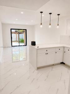 10851 SW 2nd St K105, Sweetwater, Florida 33174, Stati Uniti
