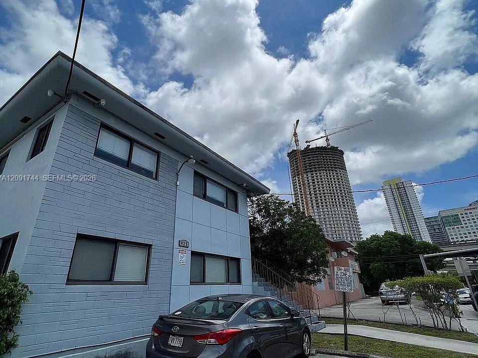421 SW 6th St 7, Miami, فلوريدا 33130, الولايات المتحدة