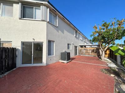 130 SW 109th Ave 12, Sweetwater, Florida 33174, Stati Uniti
