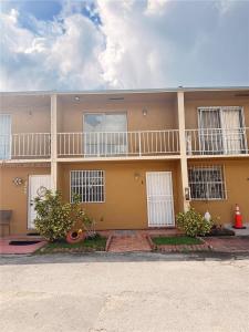 10962 SW 4th St I2, Sweetwater, Florida 33174, Stati Uniti