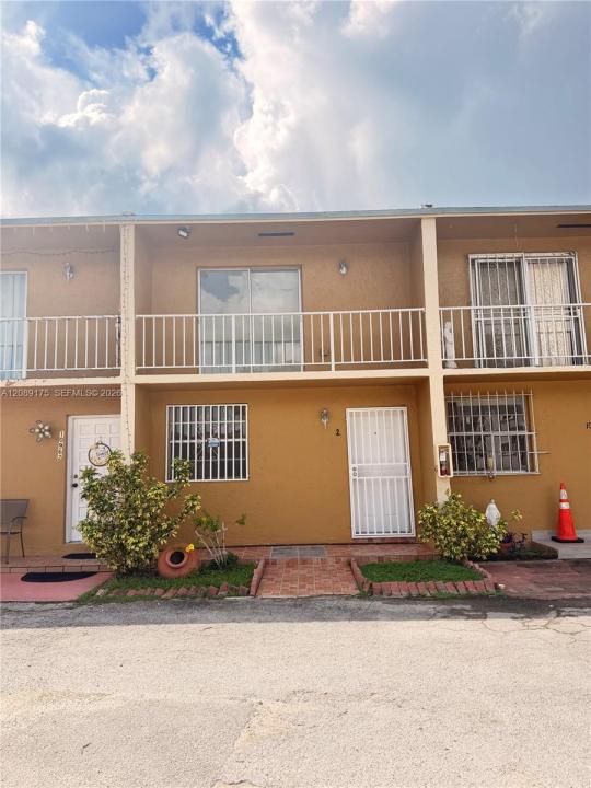 10962 SW 4th St I2, Sweetwater, Floride 33174, États-Unis