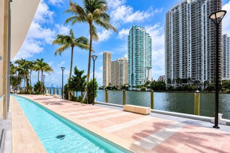 300 Biscayne Blvd Way 4701E, Miami, Floride 33131, États-Unis
