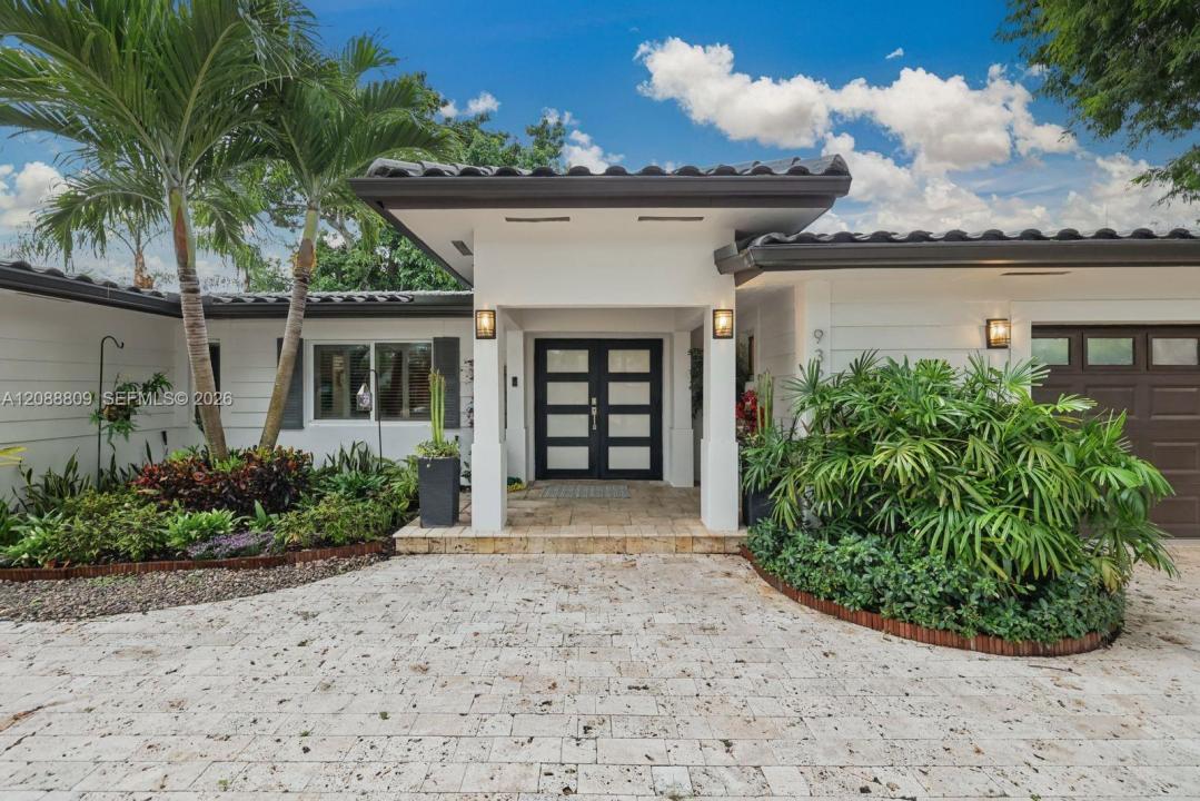 9320 SW 165th St, Palmetto Bay, Florida 33157