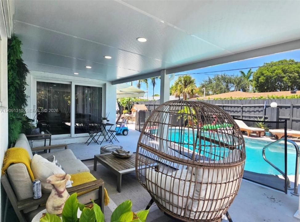 3602 NE 18th Ave, Oakland Park, Florida 33334