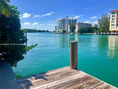 9480 Bay Dr, Surfside, פלורידה 33154, ארצות הברית של אמריקה