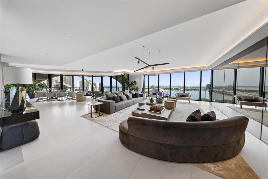 1000 NE Biscayne Blvd 2202, Miami, Florida 33132, Stati Uniti