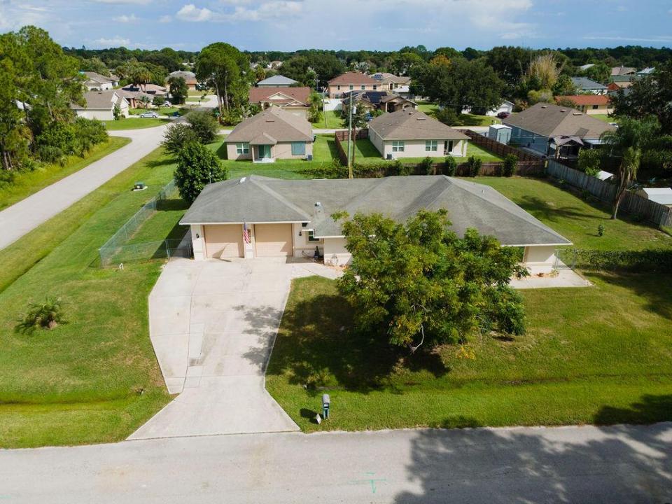 601 ANTIGUA NE Street, Palm Bay, فلوريدا 32907, الولايات المتحدة