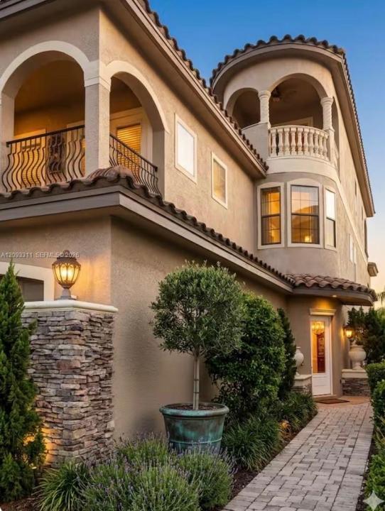 841 Deseert Mountain Ct, Kissimmee, Florida 34747, USA