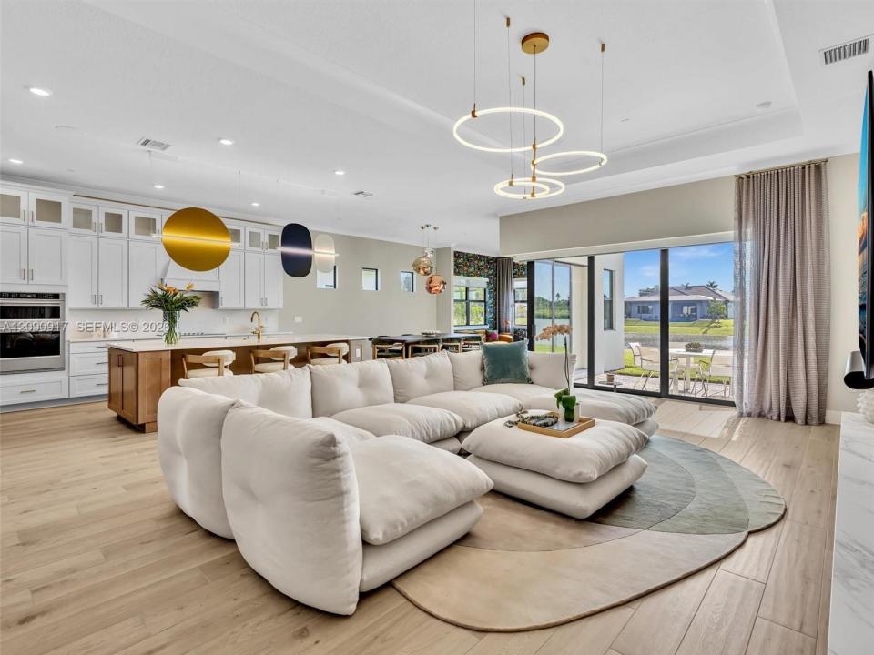 4969 Naugle Way, Davie, 佛罗里达州 33328, 美国