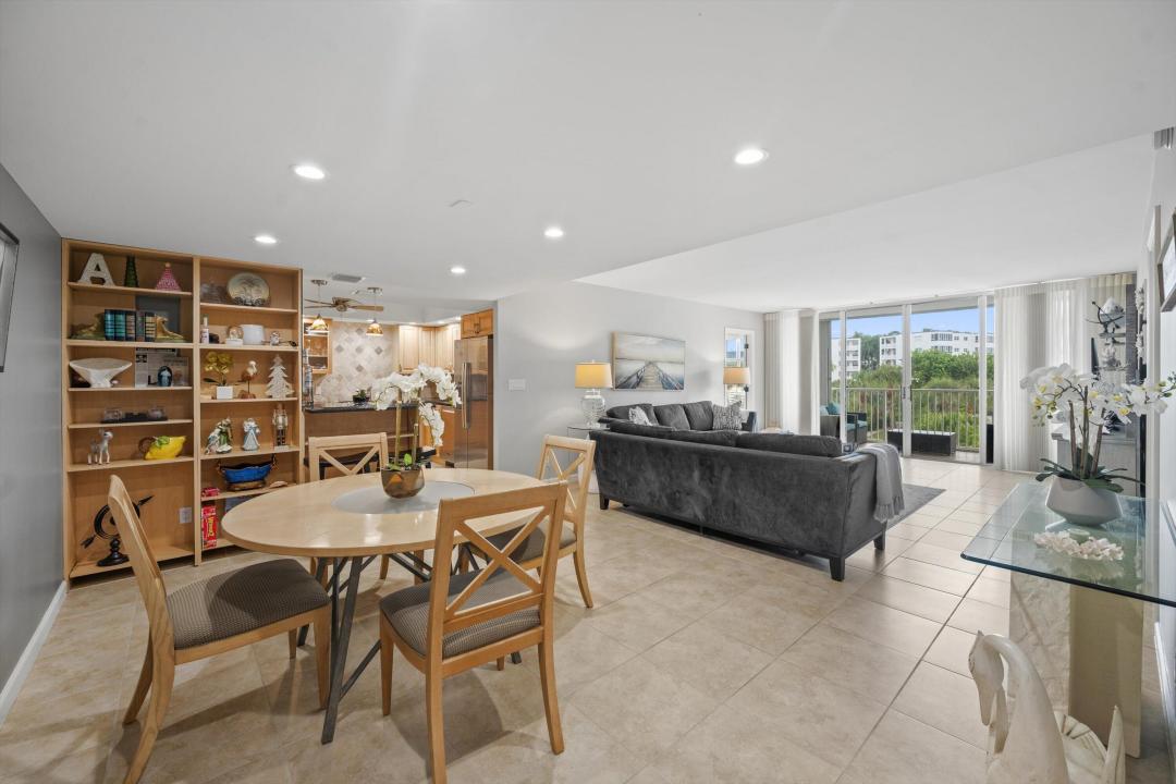 2860 S OCEAN Boulevard 316, Palm Beach, Florida 33480, USA