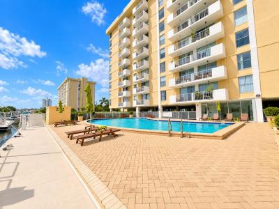 2020 NE 135TH Street 502, North Miami, Floride 33181, États-Unis