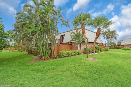 1420 OCEAN Way 7D, Jupiter, Floryda 33477, USA