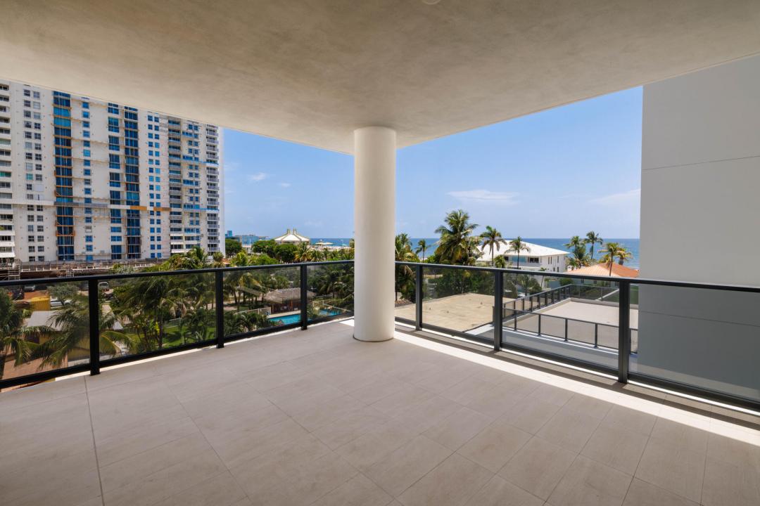 305 BRINY Avenue 406, Pompano Beach, Florida 33062