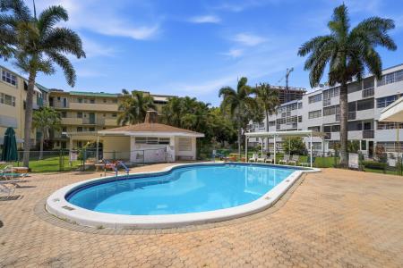 1333 E HALLANDALE BEACH Boulevard 335, Hallandale Beach, Florida 33009, Amerika Birleşik Devletleri