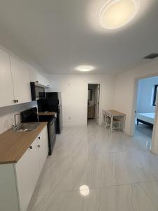 8211 BISCAYNE Boulevard 2, Miami, Floride 33138, États-Unis