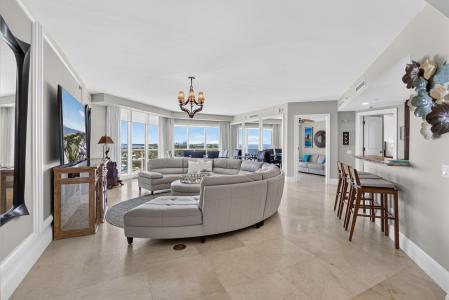 2700 N Ocean Drive 905B, Singer Island, Florida 33404, Estados Unidos