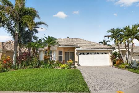 588 SW SAINT JOHNS BAY, Port St. Lucie, Флорида 34986, Соединенные Штаты