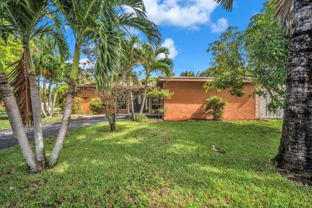 7399 NW 20TH Court, Sunrise, Флорида 33313, Соединенные Штаты